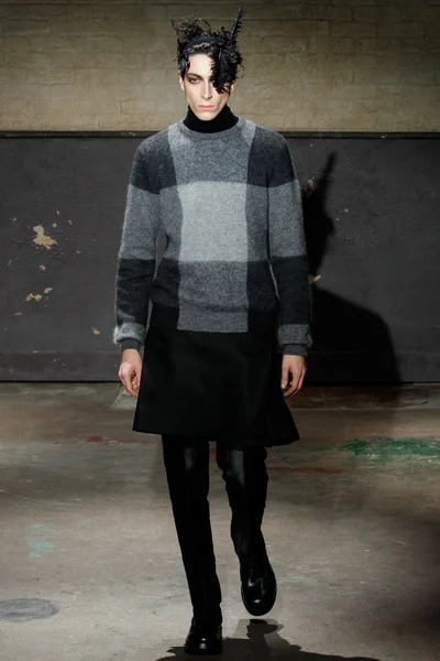 Look 7